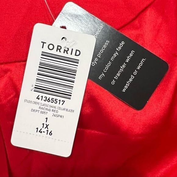 Torrid Women's Plus Size Red Studio Crepe Classic Shawl Collar Blazer 1X NWT!! - Picture 9 of 11